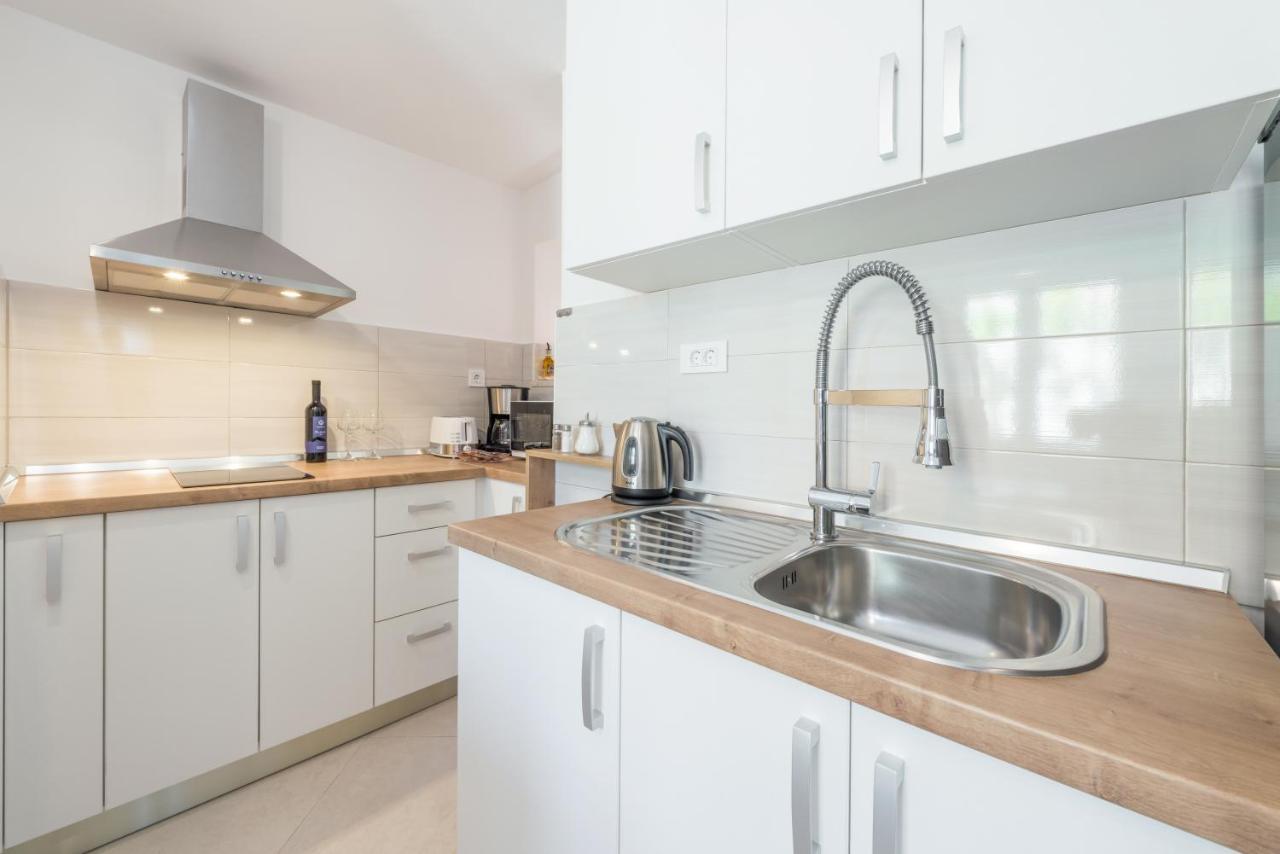Apartment Ruzica ดูบรอฟนิก ภายนอก รูปภาพ